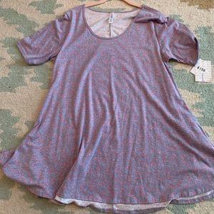 NBW LuLaRoe Perfect T